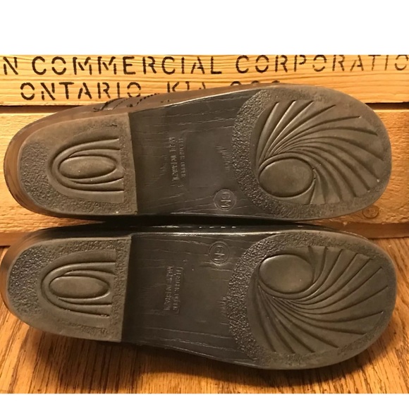 Women’s clogs size 6M black leather made in Brazil - Picture 5 of 7